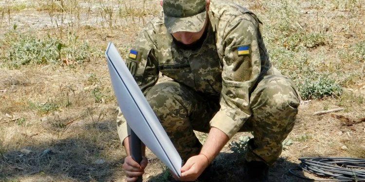 U.S. Department of Defense to Cover Starlink Broadband Costs for Ukraine