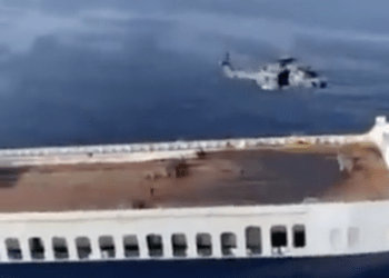 Italian Special Forces Intercept Cargo Ship Threatened by “Pirates” off Coast