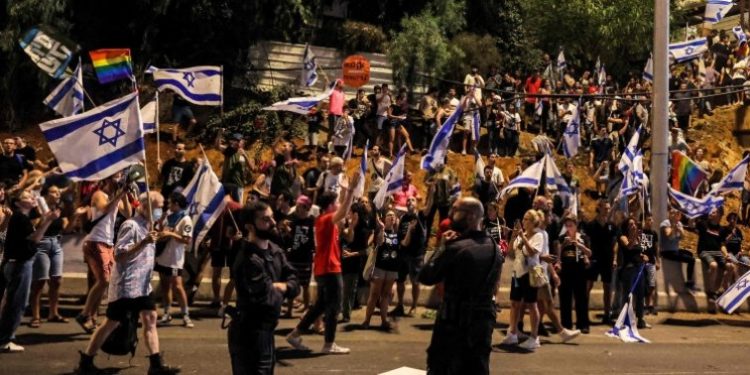 Tens of Thousands Protest in Israel Against Proposed Judicial Changes