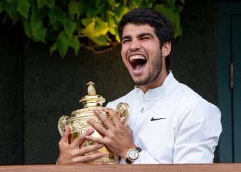 Carlos Alcaraz Wins Wimbledon Men’s Singles Title, Defeats Novak Djokovic in Stunning Victory