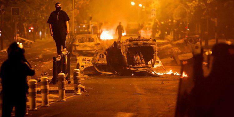Macron Postpones Germany Trip as Riots Continue in France