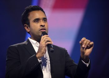 Trump Sharpens Criticism of Vivek Ramaswamy Ahead of Iowa Caucuses