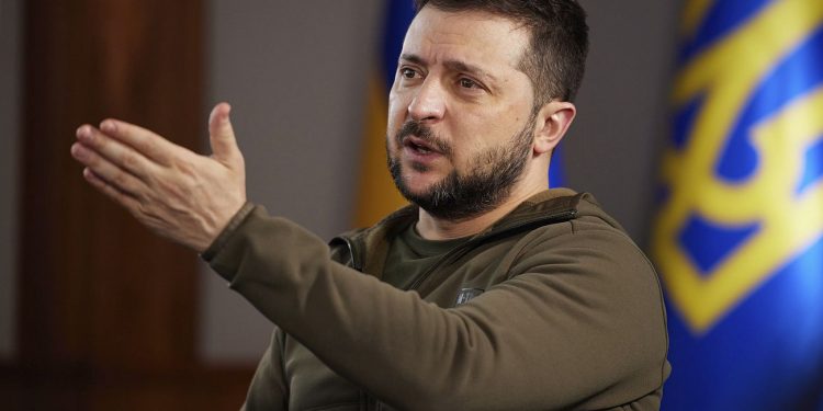 Zelenskyy Invites Trump to Kyiv Amid War Efforts