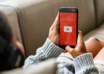 YouTube Introduces Healthcare Worker Verification to Combat Online Disinformation in the UK