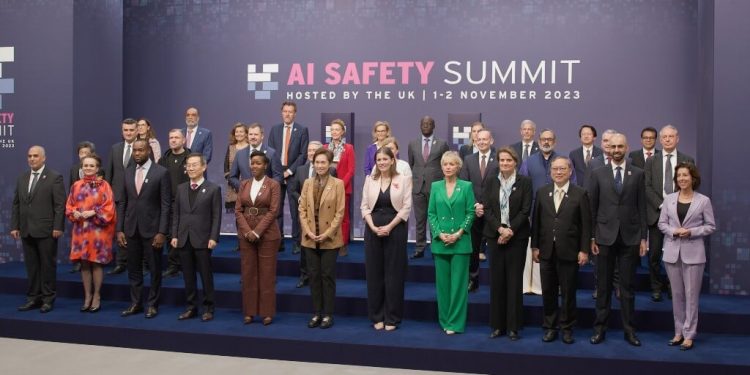 US and China Join 28 Nations in UK’s Bletchley Declaration on AI Safety