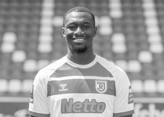 Jahn Regensburg Mourns the Passing of 25-Year-Old Footballer Agyemang Diawusie