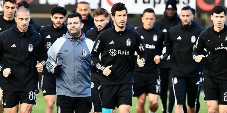 Beşiktaş Excludes Five Key Players Following Disappointing Derby Defeat Against Fenerbahçe