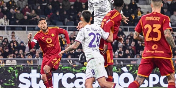 Nine-Man Roma Clings to Draw Against Fiorentina in Tense Serie A Showdown