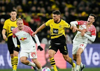 Dortmund’s Spirited Effort Falls Short in 3-2 Defeat to Leipzig in Bundesliga Clash