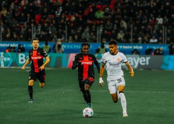 Bayer Leverkusen Secures Convincing 3-0 Victory over Eintracht Frankfurt in Bundesliga’s 15th Round