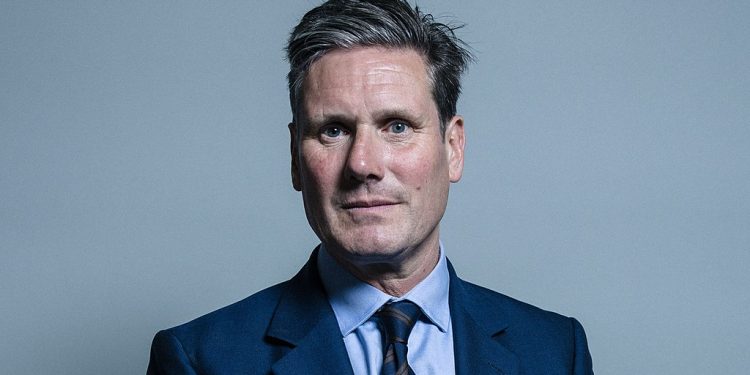 Sir Keir Starmer’s Qatar-Funded Private Jet Trip Raises Questions Amid Climate Concerns