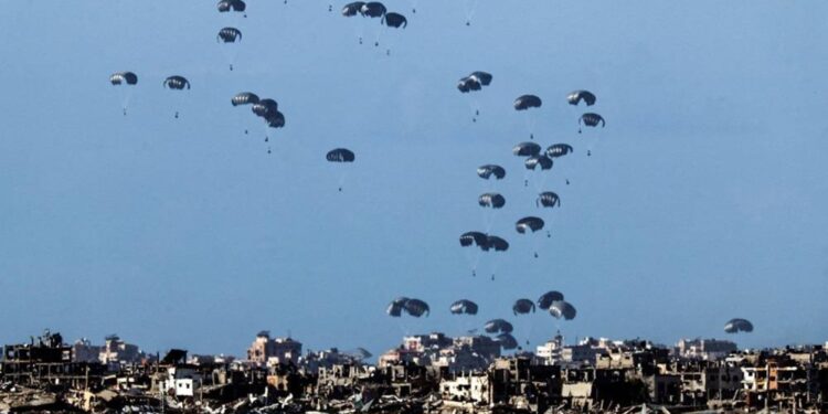 Failed US Air Drop Causes Fatalities and Injuries in Gaza