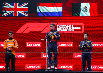 Max Verstappen Cruises to Victory in Chaotic Chinese Grand Prix